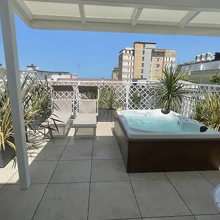 Hotel Italia 3*