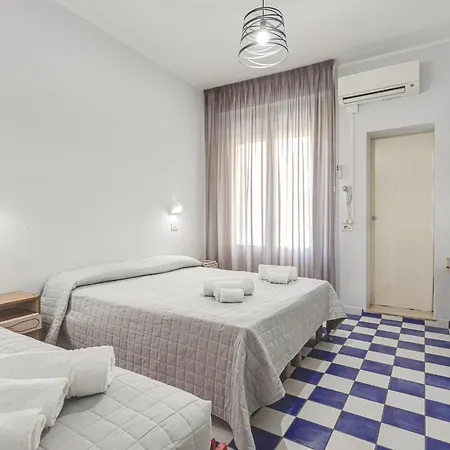 Italia Hotel